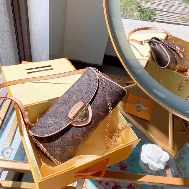 Túi kẹp nách mẫu mới size 25 full hộp chất đẹp(có hộp)