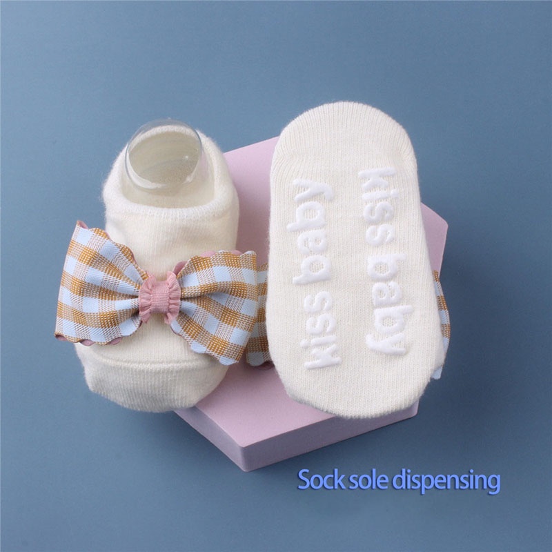 Set 3 Băng Đô Nơ + Vớ Xinh Xắn Dành Cho Bé Gái