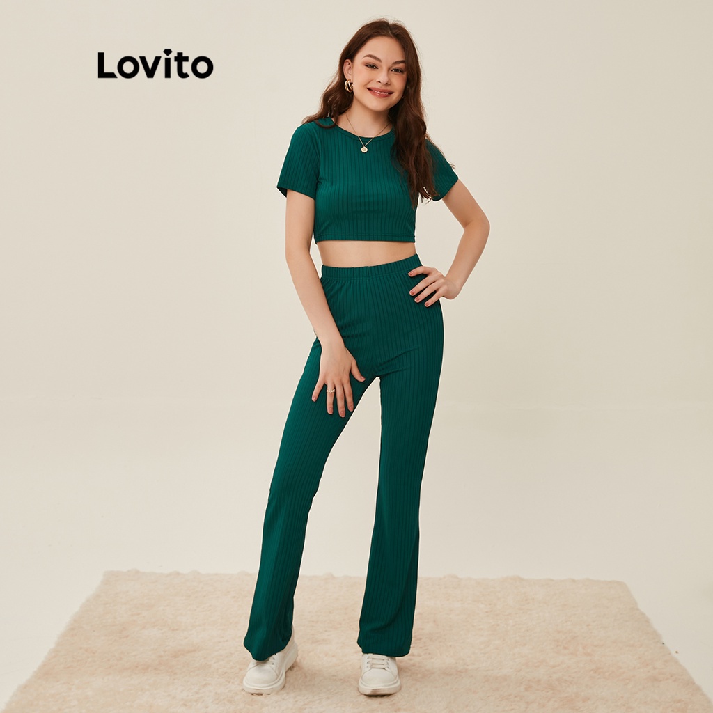 Lovito Bộ Áo Croptop Dệt Kim Màu Trơn + Quần Ống Loe L20D387