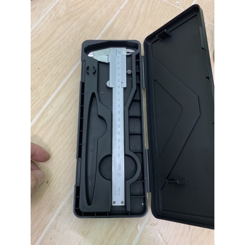 Thước kẹp Mitutoyo 150 mm hàng nội địa nhật