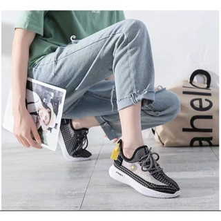 GIÀY NỮ CỔ CHUN THÊU HÌNH HOA CÚC ĐẸP ĐỘC LẠ