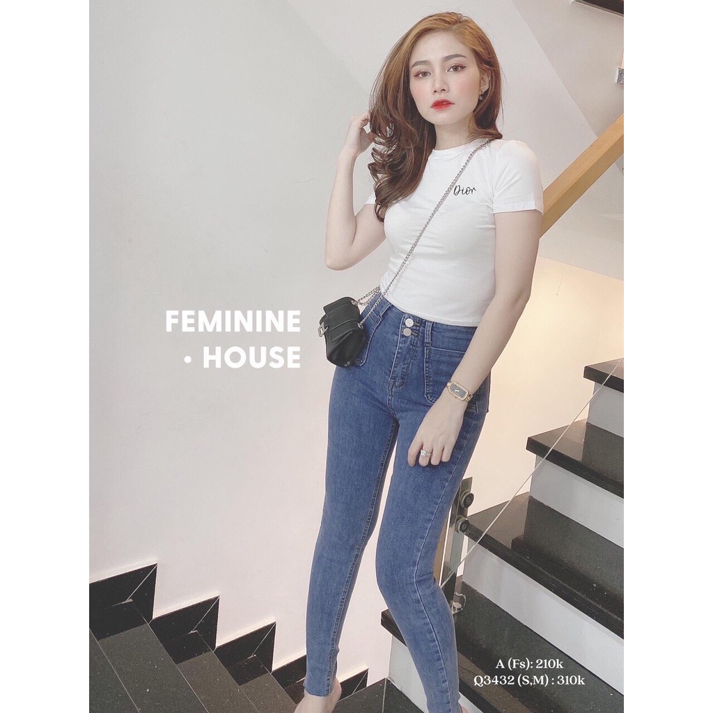 [Mã FASHIONT4WA2 giảm 10K đơn 50K] áo thun croptop thêu chữ Di cá tính | BigBuy360 - bigbuy360.vn