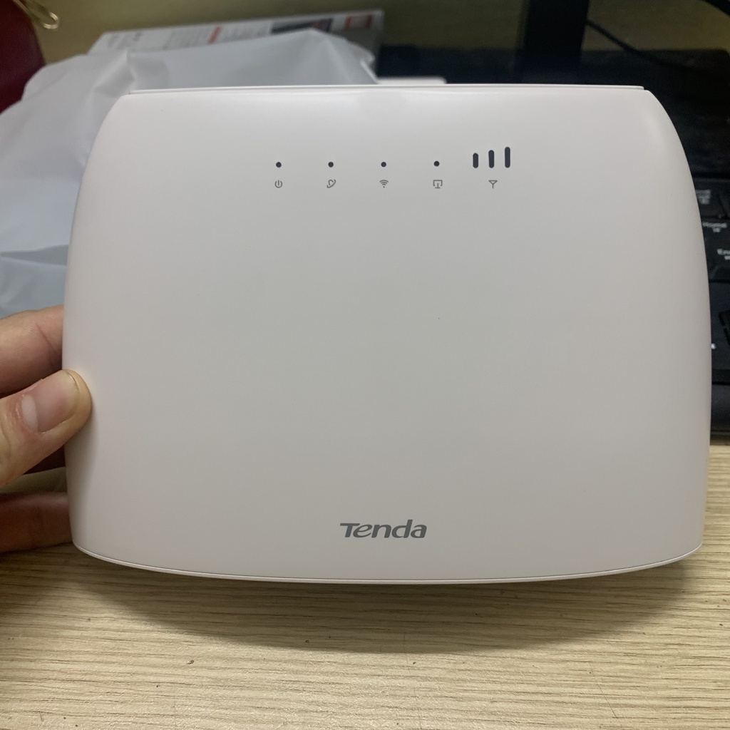 Thiết bị phát sóng wifi 4G, Bộ phát mạng LTE tốc độ cao Tenda G403 Hàng chính hãng
