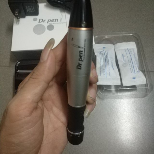 Máy phi kim Dr.pen màu bạc A1-C