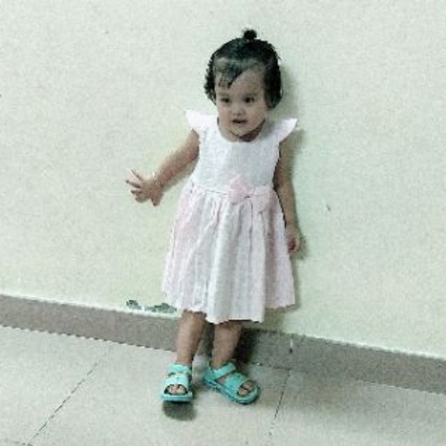 Đầm cotton bé gái hở lưng siêu cute (hình thật)
