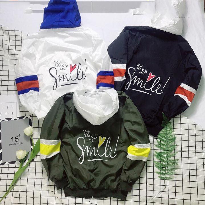 Áo khoác dù smile có size XL &lt; 70kg