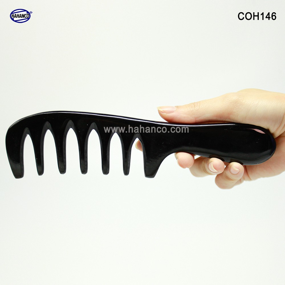 Lược Sừng massage đầu giúp lưu thông máu - COH146 (Size: XL - 20cm) - Răng thưa -Horn Comb of HAHANCO -Chăm sóc sức khỏe