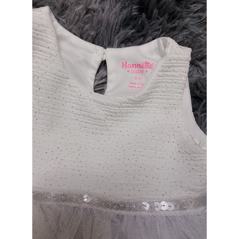 Váy trắng công chúa bé gái