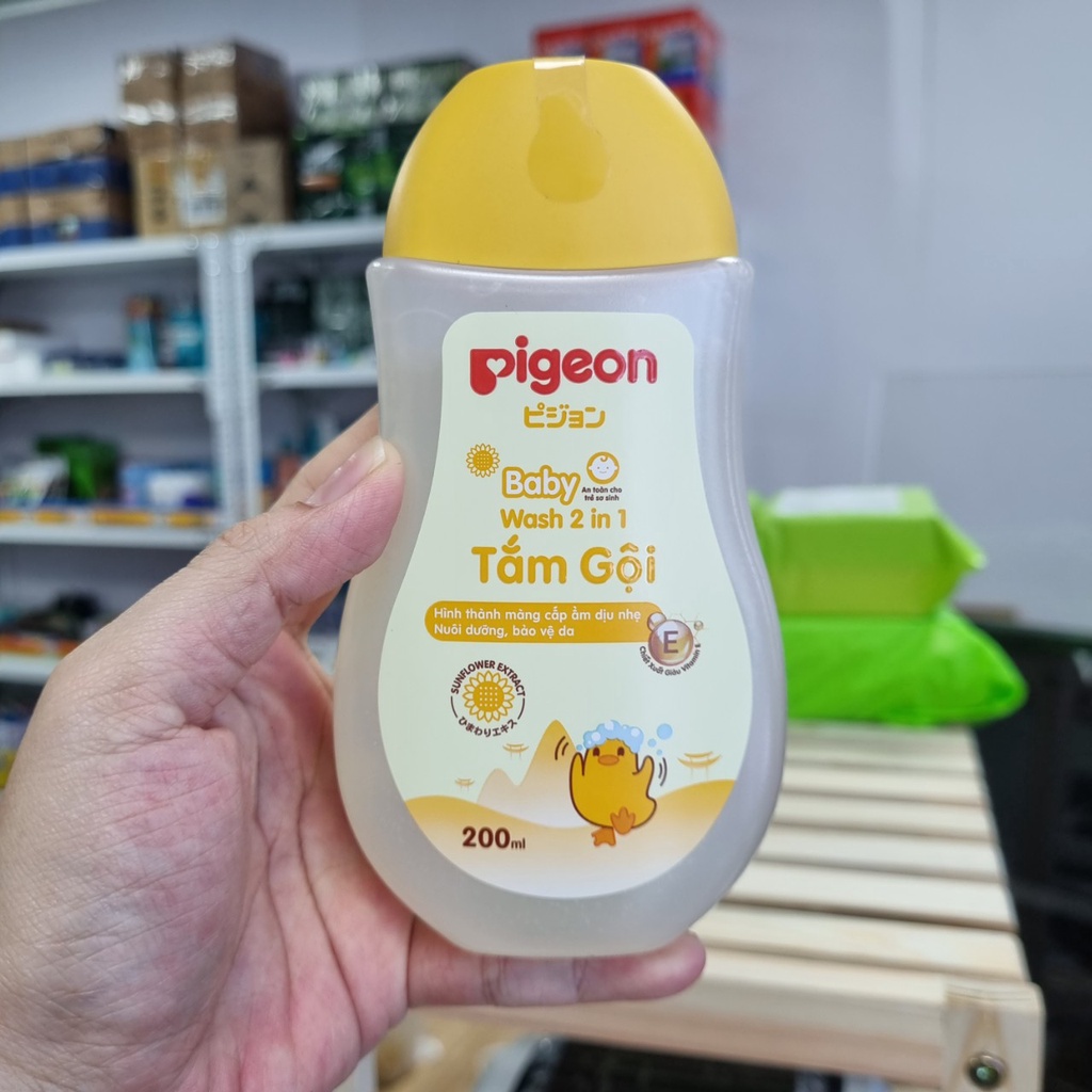 Sữa tắm gội cho bé PIGEON Baby Wash 2in1 hoa Hướng Dương 200ml - 700ml