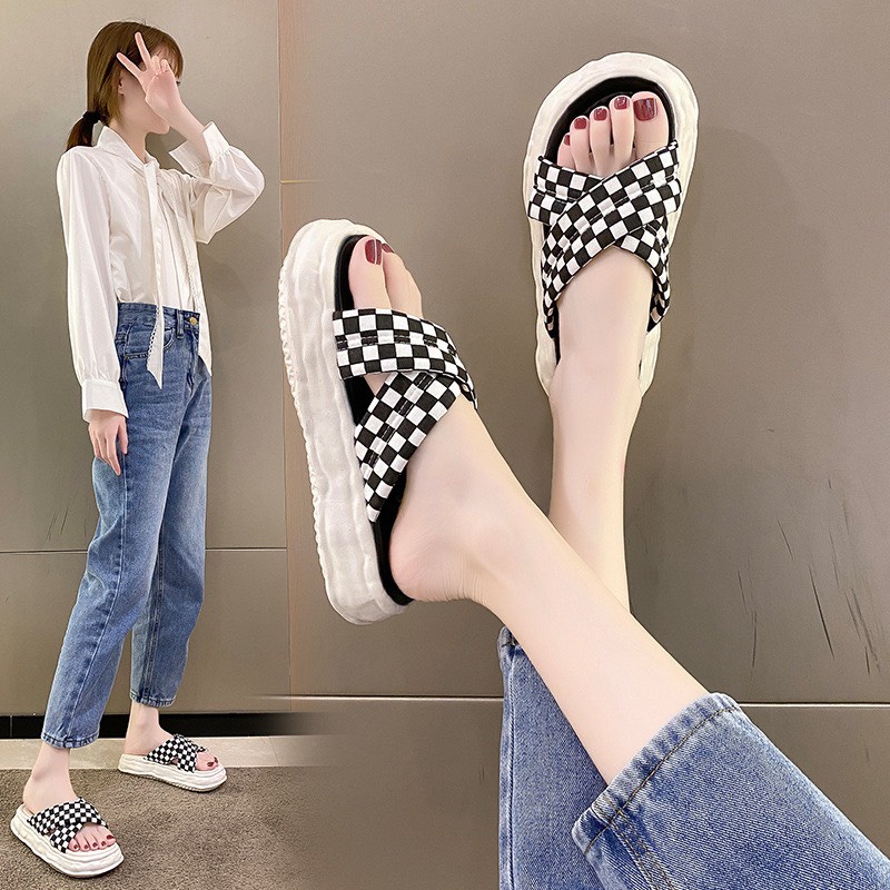 Dép thời trang nữ CR quai chéo hoạ tiết caro đế 4cm màu lót kem/lót đen