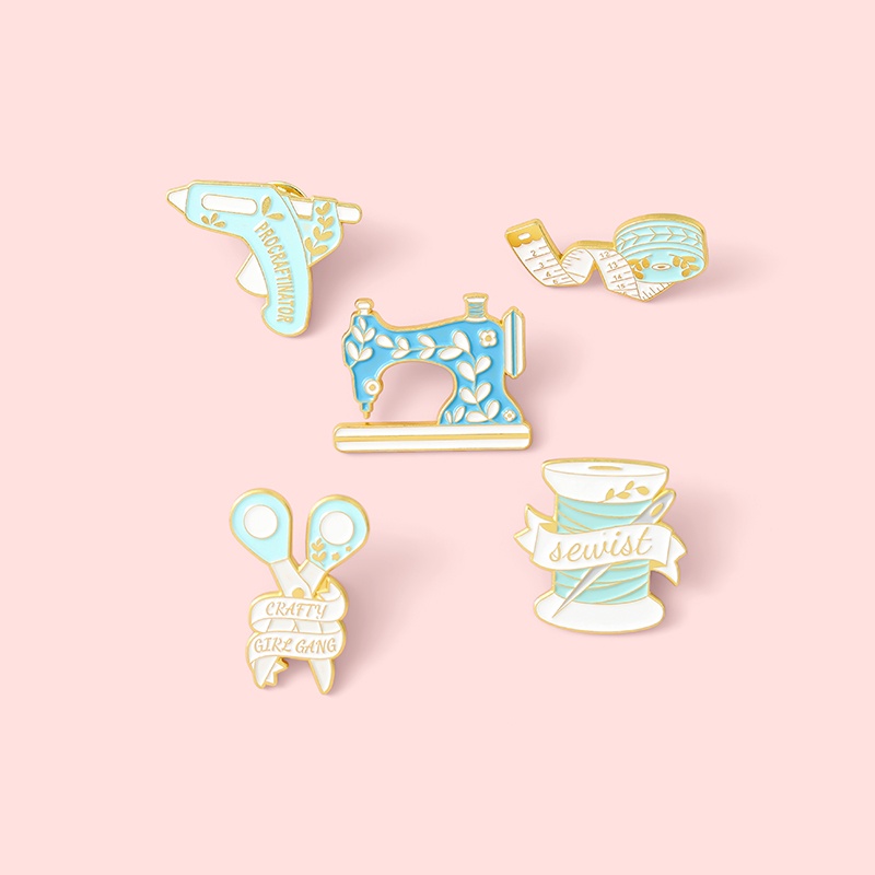 Huy hiệu cài áo thiết kế nhiều mẫu hoạt hình tùy chọn đáng yêu