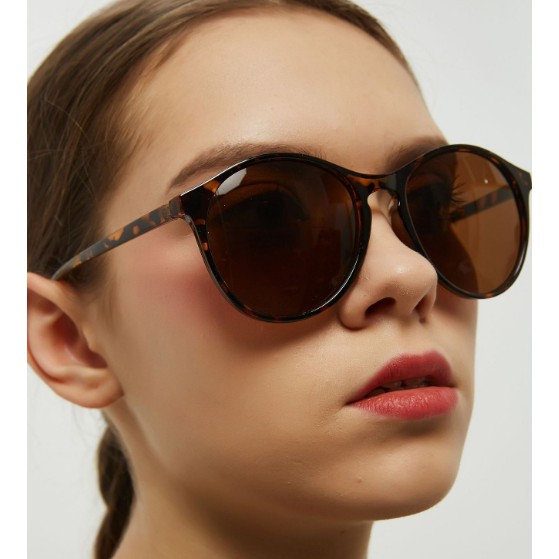 Kính mát thời trang | BigBuy360 - bigbuy360.vn