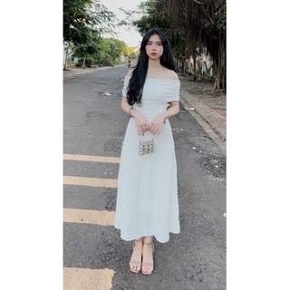 VÁY TRỄ VAI