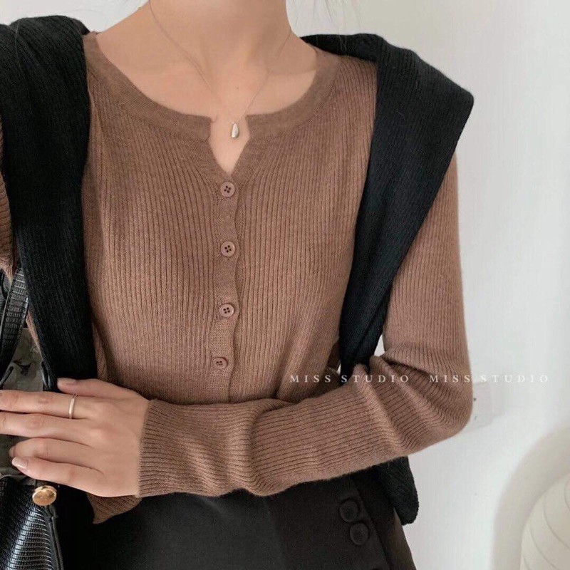 𝐙𝐢𝐧𝐧𝐢𝐚/𝐀́𝐨 𝐜𝐚𝐫𝐝𝐢𝐠𝐚𝐧 𝐥𝐞𝐧 𝐦𝐨̉𝐧𝐠 𝐜𝐨̂̉ 𝐭𝐫𝐨̀𝐧 𝐦𝐮̀𝐚 𝐭𝐡𝐮 | BigBuy360 - bigbuy360.vn