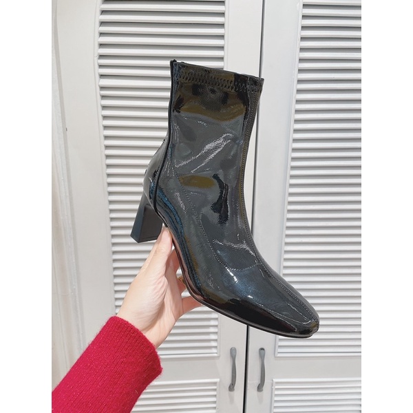 BEESHOES - GIÀY BOOT NỮ MŨI VUÔNG CỔ CAO GÓT TRỤ - GIÀY BỐT NỮ MŨI VUÔNG GÓT TRỤ CAO 7 PHÂN SẴN MÀU ĐEN - KEM 211217