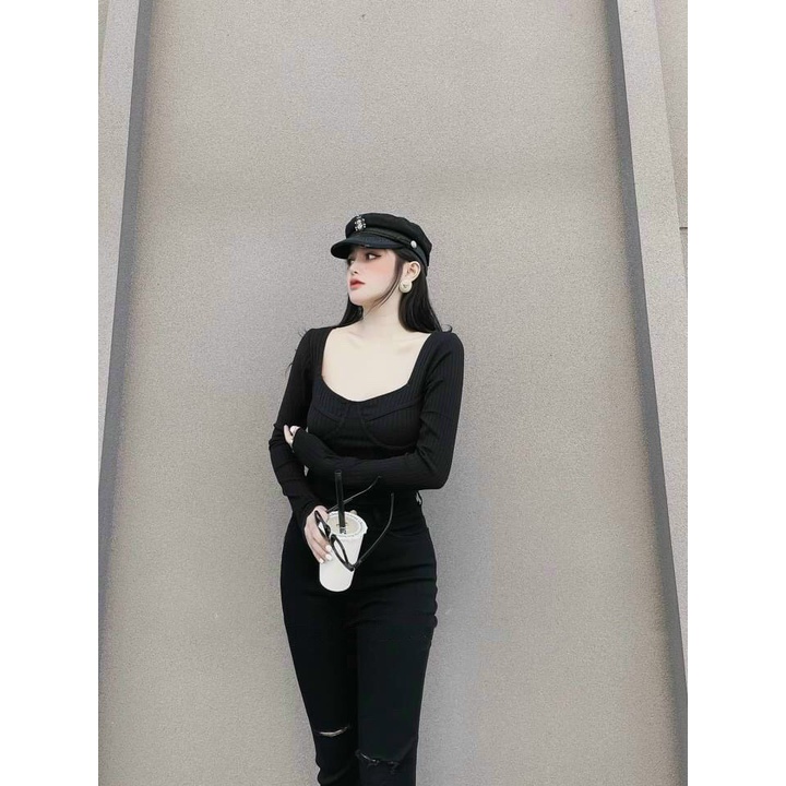 Áo thun tăm cổ rộng viền ngực