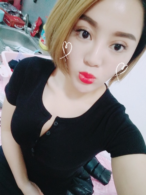 [HÀNG CÓ SẴN] -Váy body trơn khuy ngực 2021 | BigBuy360 - bigbuy360.vn