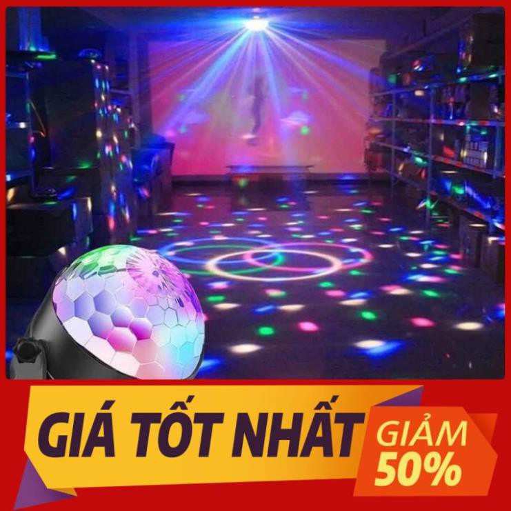 [Siêu sale giá RẺ] [GIẢM GIÁ SIÊU SỐC] Đèn LED xoay 7 màu sân khấu chớp theo nhạc kèm khiển