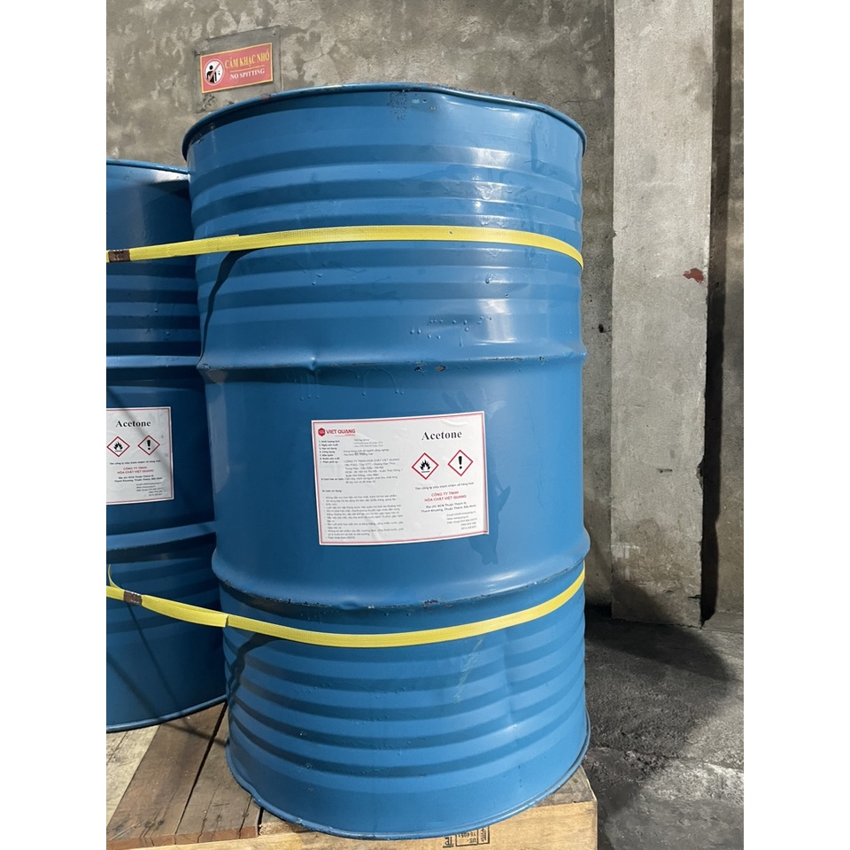 Dung môi Acetone 2CO VietQuangchemicals 1 lít