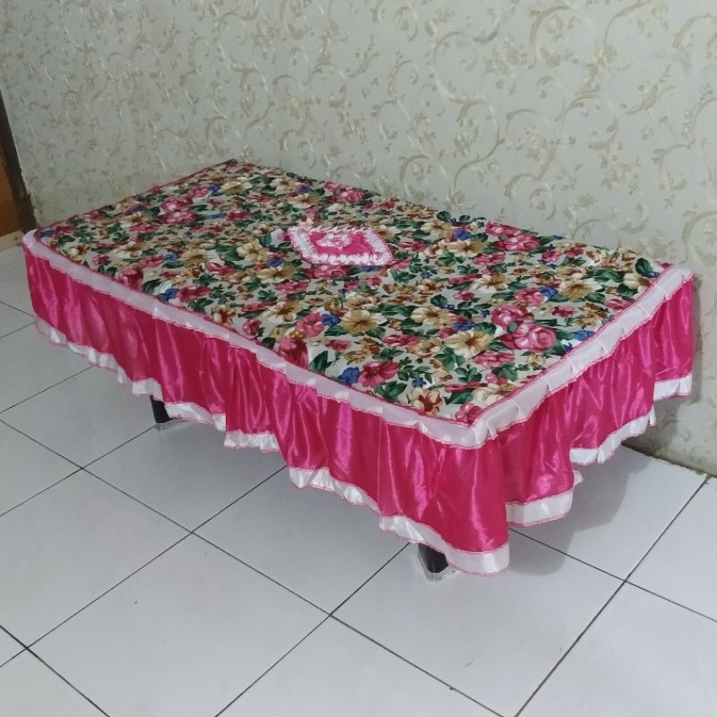 Khăn Trải Bàn Họa Tiết Hoa Trắng Kích Thước 60x105cm