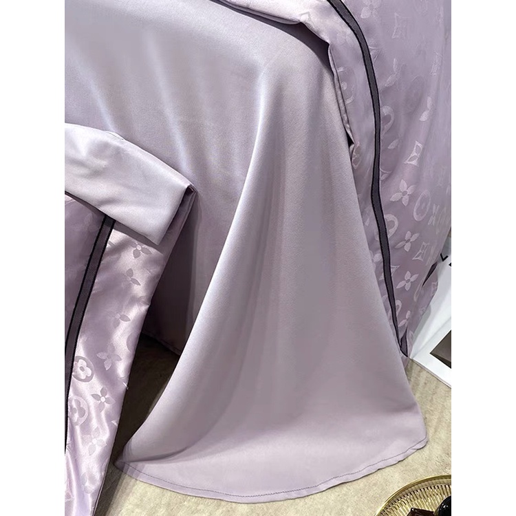 Bộ chăn ga gối lụa thương hiệu LUXURY BEDDING, chất liệu lụa dập thương hiệu sang xịn mịn, mềm mát tay,chất không nhăn