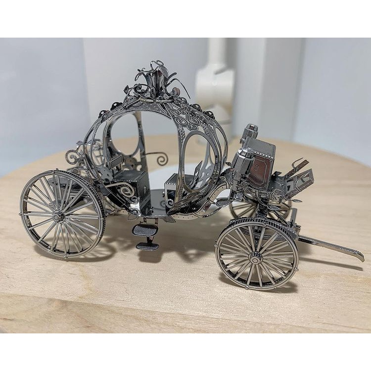 Mô Hình 3D Kim Loại Xe Bí Ngô Trong Phim Lọ Lem