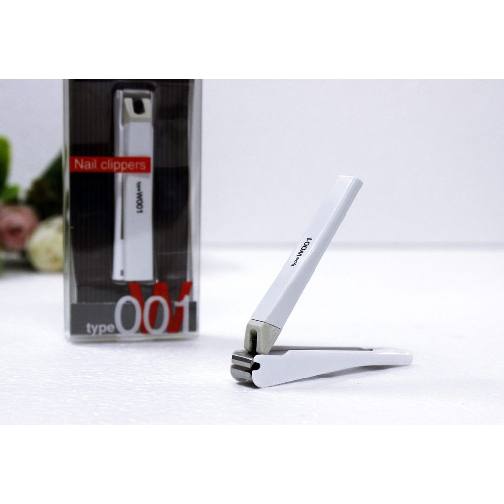 Bấm móng tay thân nhựa Kai Razor