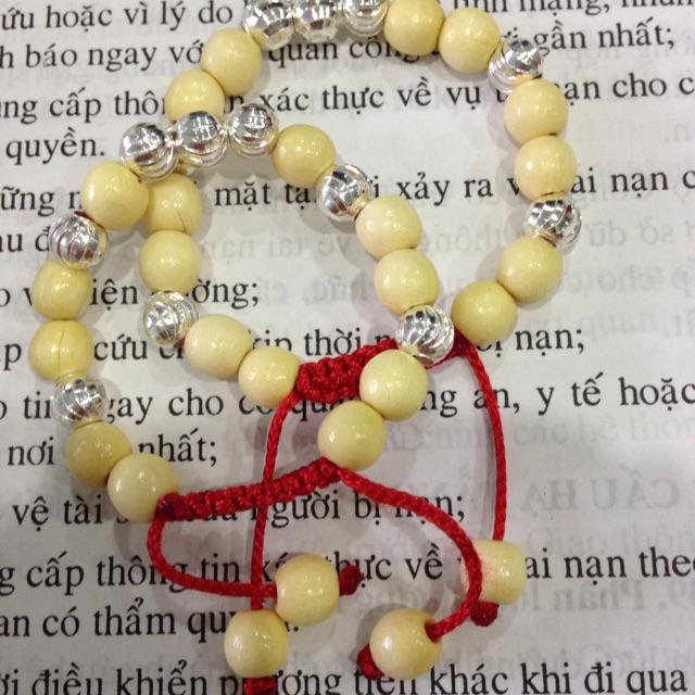 Vòng dâu tằm 7 bi bạc ( bé trai)