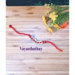 Dây chỉ đỏ may mắn kèm 5 đồng xu