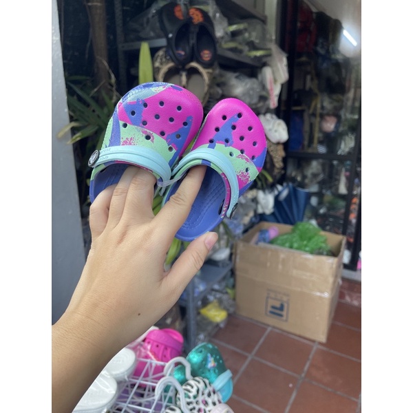 Dép crocs size c4