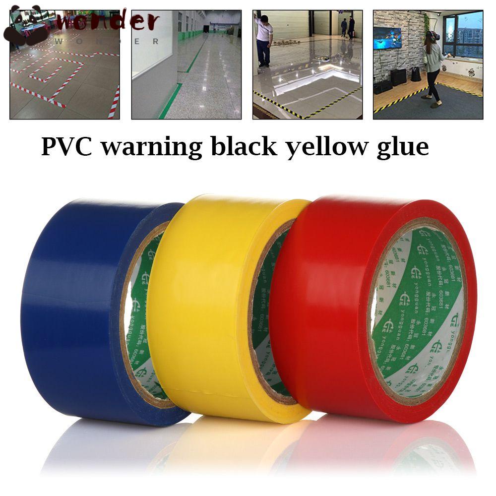 Cuộn băng keo tự dính đánh dấu cảnh báo sự nguy hiểm trên đường màu đen và vàng