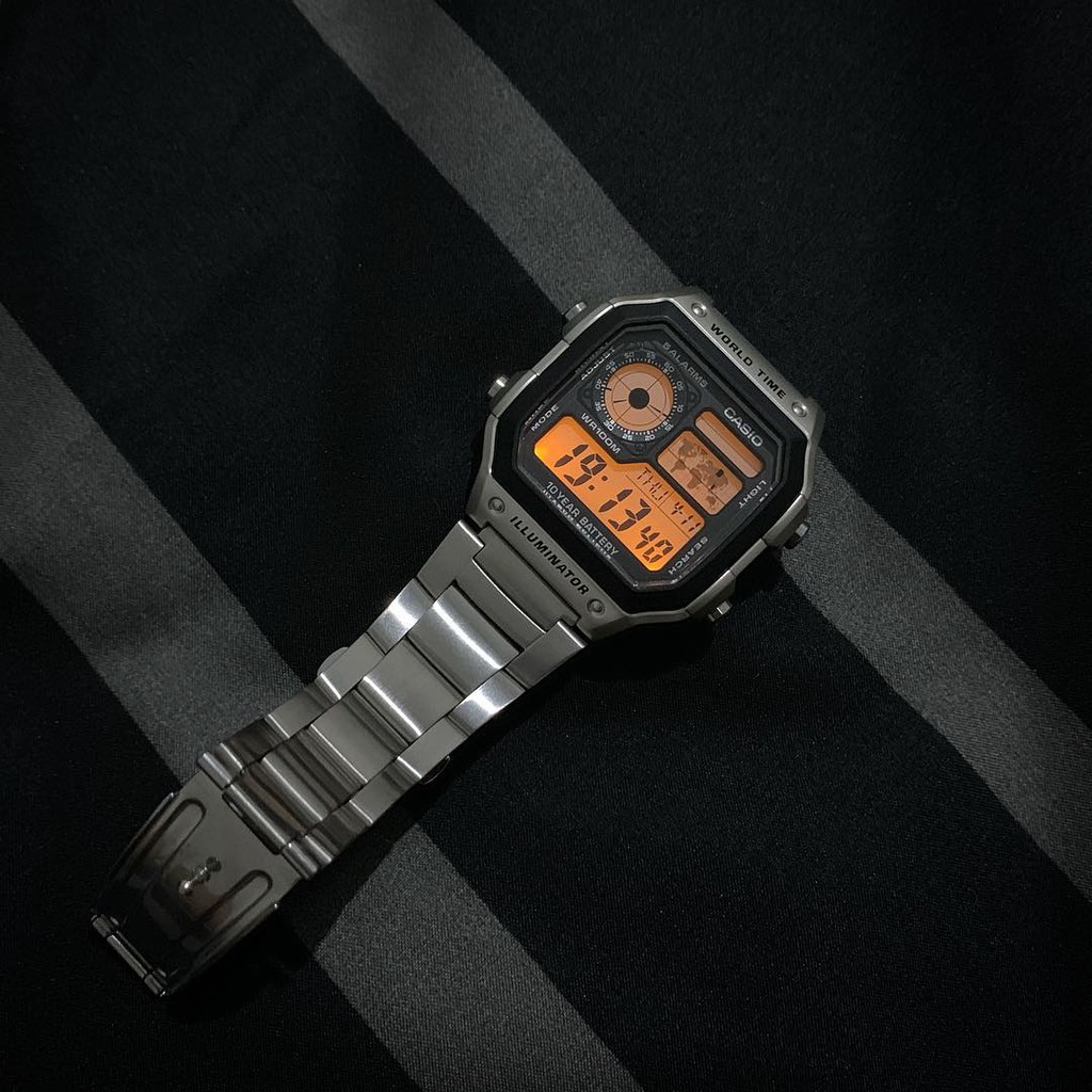 [Box thiếc] Đồng hồ nam Casio AE 1200-WHD classic chống nước , dây thép không gỉ (dây bạc mặt đen) | BigBuy360 - bigbuy360.vn