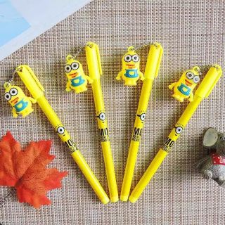 BÚT NƯỚC MỰC XANH  MINION MÓC TREO