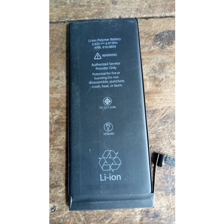 Cục bin điện thoại trái táo IPhô ne 6 củ còn sài ok tốt như hình trên,anh,em bấm đặc hàng em gói gửi cho thanks!
