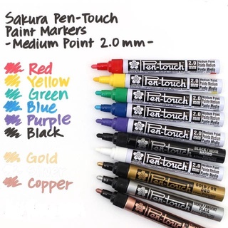 Hộp 12 cây bút sơn sakura pen-touch paint marker - medium point 2.0 mm 425**