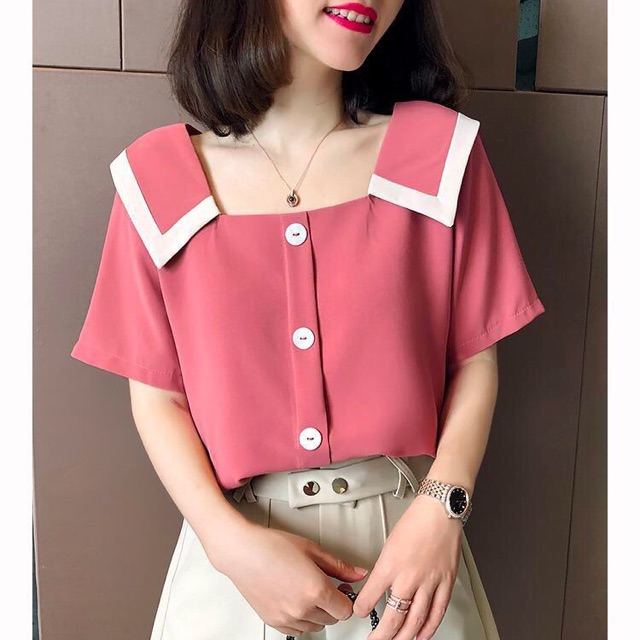 Áo cổ vuông phối viền dễ thương