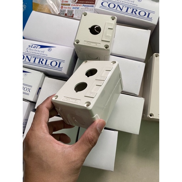 Hộp box nhựa 1,2,3,4 lỗ khoét phi 22 để gắn nút nhấn, đèn báo, công tắc