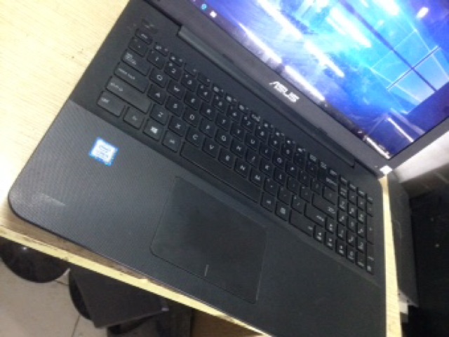 Laptop asus x554LA core i3 5005,Ram 4GB, HDD 500GB