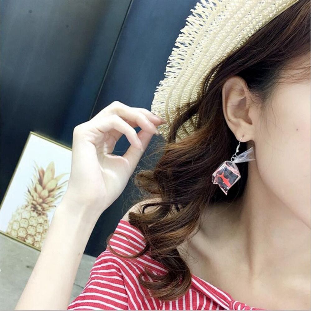 Khuyên tai dáng dài hình túi nước phong cách độc đáo