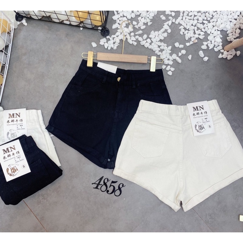 QUẦN SHORT ĐEN TRẮNG GẤP GẤU KHÔNG GIÃN MS14239