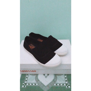 Giày slipon vải