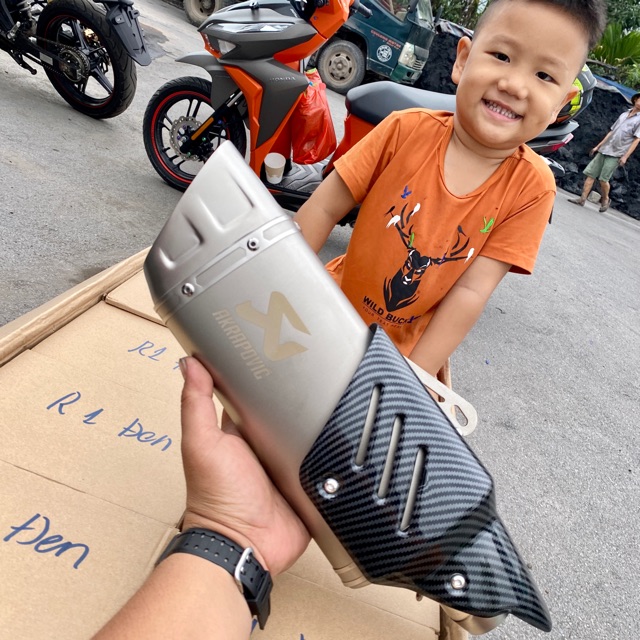 Pô độ Xe máy Akrapovic R1