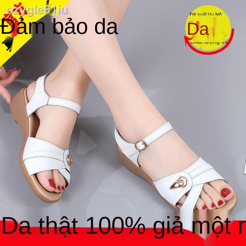 ▬Dép màu đỏ bluefly phụ nữ 2021 mới đế bằng không trơn trượt cho người trung niên và cao tuổi giày nữ đế mềm thời tra