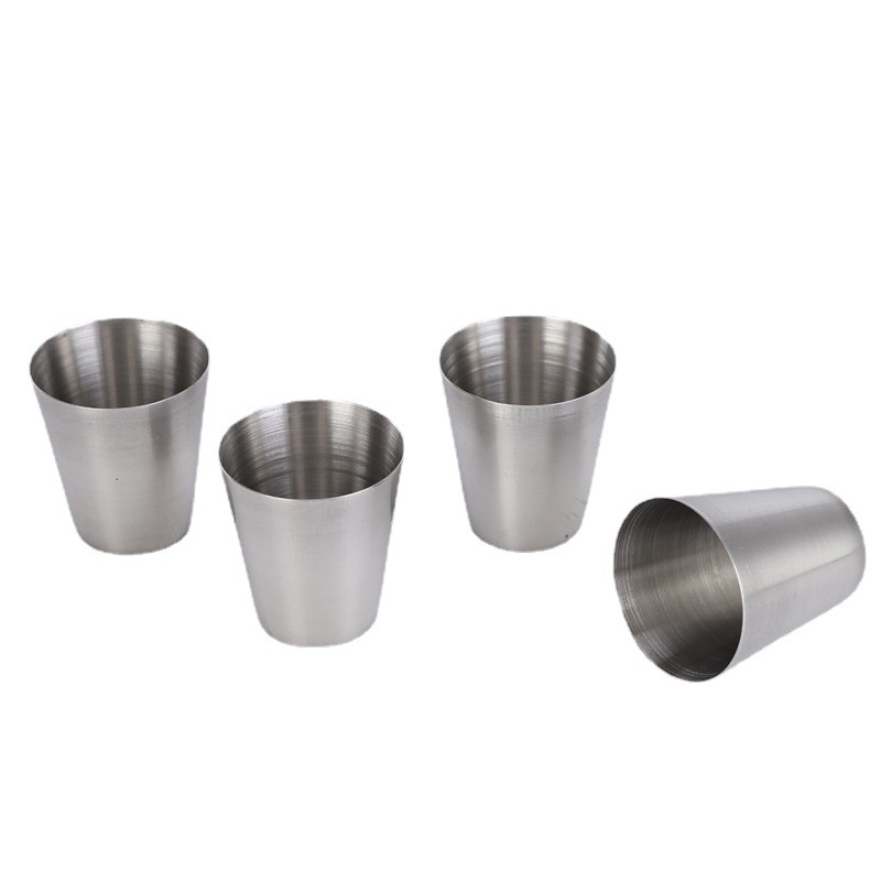 Bộ 4 ly uống rươu mini bằng inox thể tích 30ml tiện dụng khi đi du lịch