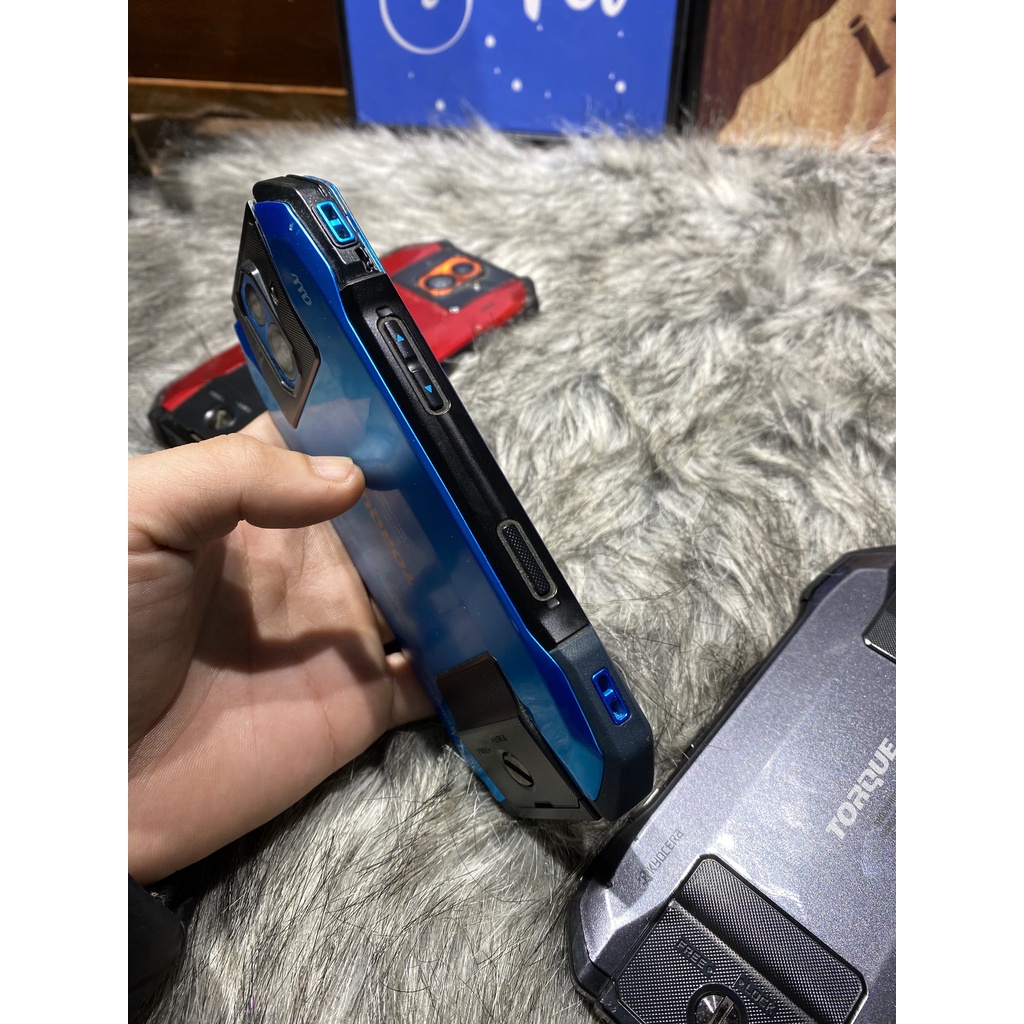 Điện thoại Kyocera G04 ram 4 bộ nhớ 64gb chip snap 660 cày game tốt