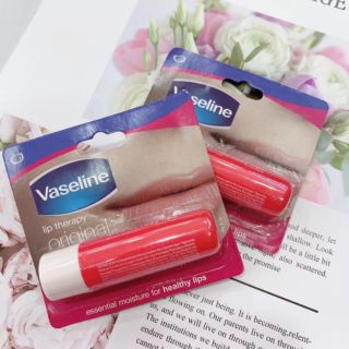 Son dưỡng môi dạng thỏi vaseline 4,8g