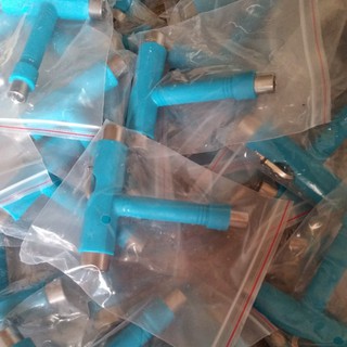 Công cụ vặn ván trượt đa năng tool