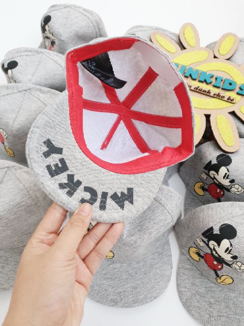 Mũ bé trsai hình mickey nền xám