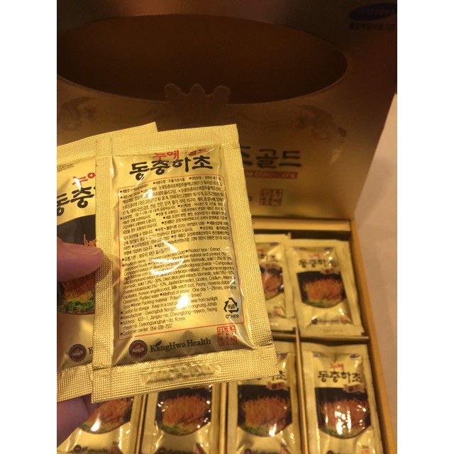 Đông trùng hạ thảo hộp gỗ vàng 60 gói