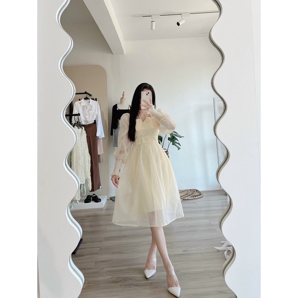 Đầm nude cổ vuông màu kem tay dài bo chun